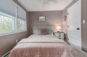 Welcoming Cozy Retreat - Image 5