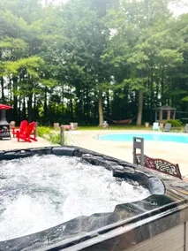 Private cottage heated pool/HotTub/Games 20 Acre - Image 2