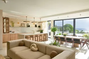 Exclusive Seaview Villa with Pool - Image 4