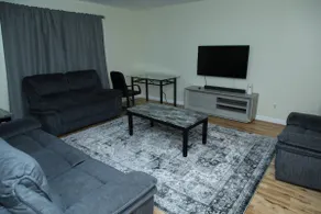 Spacious 3BR Newark Near NYC & EWR - Image 2
