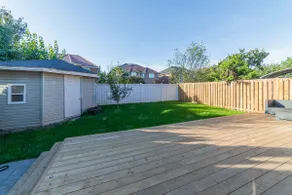 5 bedrooms 7 bed near Heartland Plaza - Image 3