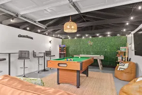 Game Room + Fire Pit + Yard Games & BBQ | Near UE - Image 3