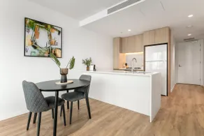 Cozy One Bedroom Apartment in Kangaroo Point - Image 4
