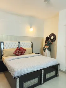 RadhaKrishna Kutir - 2BHK in Vrindavan's heart - Image 4