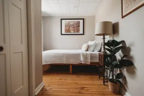 Historic Hillside Cottage - Image 3