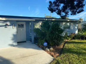 Sandy Seashore Home - Image 2