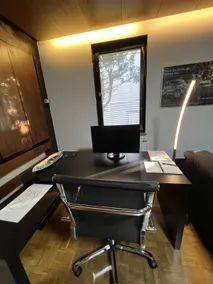 Top City Location with Gas Grill & Terrace - Image 4