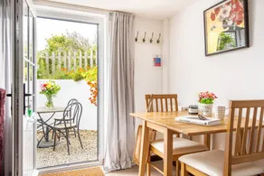 Primrose Cottage Cafe - Image 2