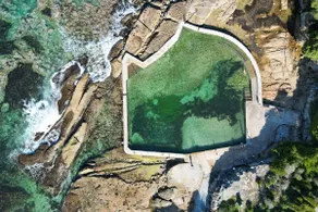 Victoria - Luxury Family Home With Pool Near Beach - Image 3