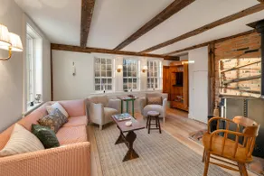Remnant House Cottage Suite - Image 4