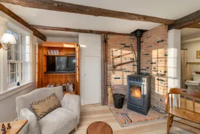 Remnant House Cottage Suite - Image 3
