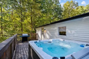 Secluded Nashville Area Glamping w/Hot Tub - Image 5
