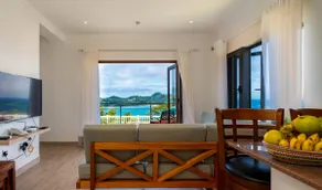 Deluxe Single Room Self Catering Apartment - Image 4