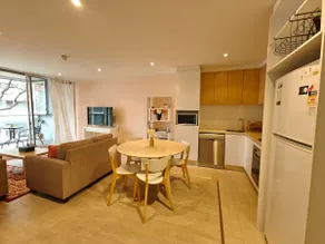 Luxury 2BR apartment in the heart of CBD - Image 3