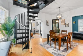 Luxury Duplex | Arcade | 6BR 4BA | Great For Group - Image 3