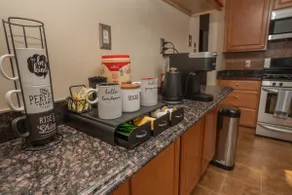 Spacious 5BR Retreat Near Nat'l Harbor, MGM & D.C. - Image 5