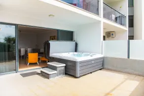 Funchal Ocean View, Terrace, Garden & Jacuzzi - Image 2