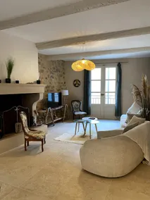 Atypical gîte for 10 people. Panoramic view, pool & jacuzzi - Image 4