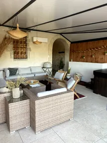 Atypical gîte for 10 people. Panoramic view, pool & jacuzzi - Image 5