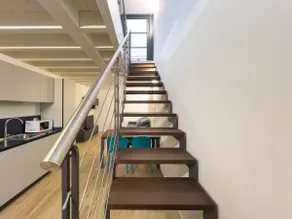 Bright apartment with terrace and pool - Image 4