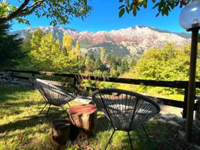 Pinecone Lodge, Eptalofos River Garden Chalet - Image 2