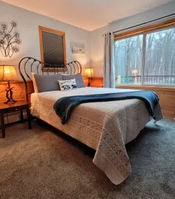 Sunlit Cozy Cabin 8 Private Acres By Colleges - Image 2