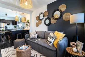 Boho Chic Retreat: 15-minute to DT & Free Parking - Image 4