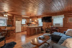 Willow Ridge Log House - Image 5