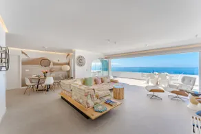 Blue Haven - Ocean View Penthouse with private jacuzzi and community pool - Image 3