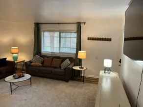 Peach of a Place 2BR 2BA - Image 3