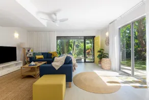 Allawah Palms: Tropical Retreat with Private Pool - Image 3