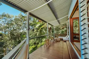 Reinwood Retreat - A home Nestled in the Treetops of a Rainforest - Image 2