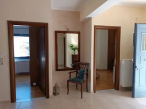George's Place Kymi - Image 4