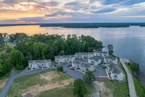 Pontoon Rental, Lake Views, Game Room, Fire Pit - Image 2