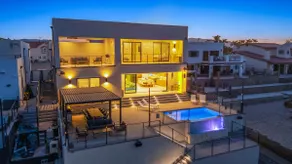 Luxury Riverfront | Beach | 6bd | Pool | Sleeps 16 - Image 3