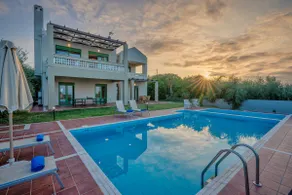 Villa Panorama - With 50m Private Pool - Image 4