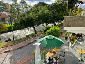 Suite and Balcony overlooking the Tomebamba River - Image 4