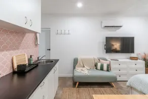 Beachside Studio - Pet Friendly - Image 3