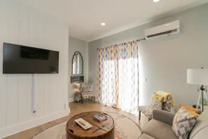 Southside 2bed/2bath Townhome - Image 3