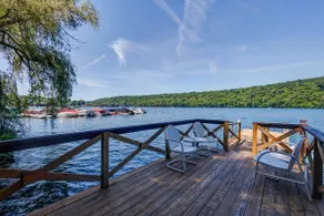 Bluewater Lodge - Private Dock & Pool - Image 5