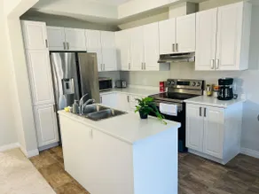 Private Brantford Home ~ Relax & Unwind in Comfort - Image 4