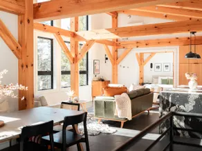HotTub, Game Room, LakeFront,Paddleboards & Kayaks - Image 2