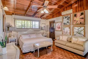 Beachfront Casa Cres | 6BR Luxury Villa with Private Pools, BBQ & Tennis - Image 5