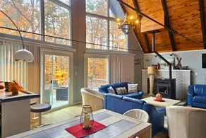 Cozy Lakeside Cabin • Near Cranmore Ski Resort - Image 3