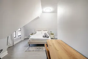 Modern Renovated 2bdr Apt in Prime BlackRock - Image 4