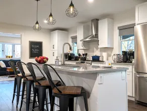 Streamside Haven - Scenic and Walkable to Downtown - Image 3