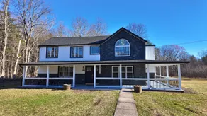 Catskills Escape! Hot Tub, Massage Chairs & Games - Image 2