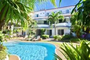 Design Apartment near White Beach with Pool/Bar - Image 4