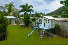 Trinity Oasis Luxury Home Trinity Beach - Image 2