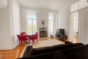 5 Bedroom Apartment in Downtown Santarém - Image 2